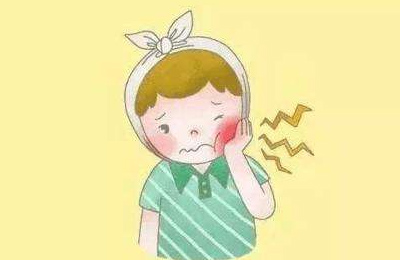 進食、遇到冷熱刺激時產生疼痛